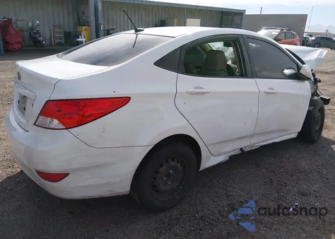 2013 Hyundai Accent Gls z USA, uszkodzony, nr VIN KMHCT4AE2DU480820